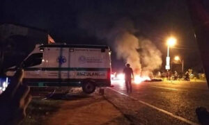 Ministerio de Salud Pública lamenta ataque de manifestantes a ambulancias con pacientes abordo